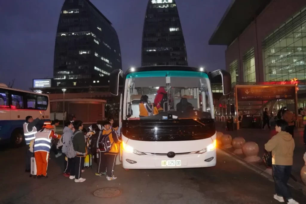 大风将近，北京北站“破了个例”……